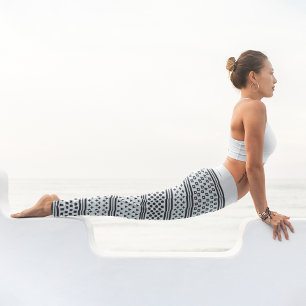 Lines Abstract Capri Leggings