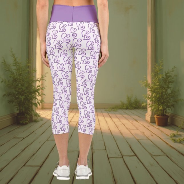 Linked  Purple Hearts Pattern Over White Leggings (back view of purple linked heart capri leggings)