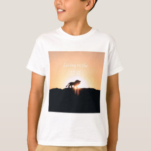Lion at sunset Living on the EDGE T-Shirt