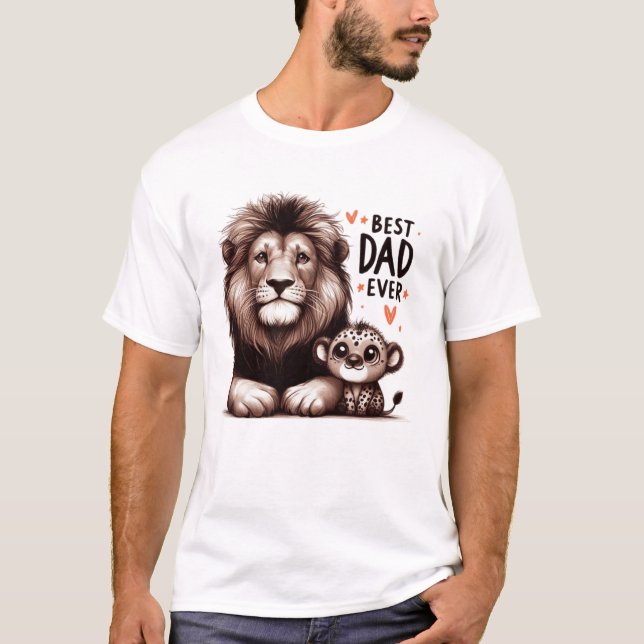 Lion dad with cute cub T-Shirt (Front)