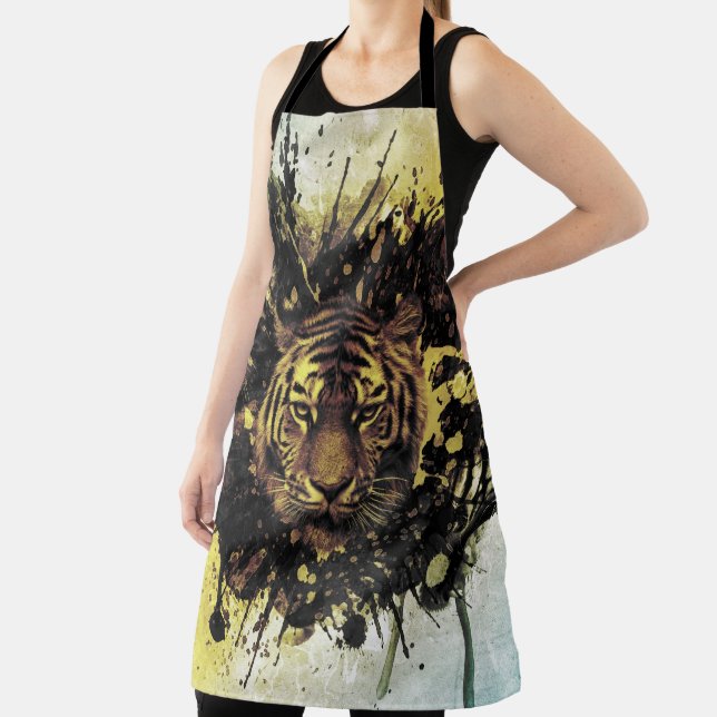 lion face apron (Insitu)