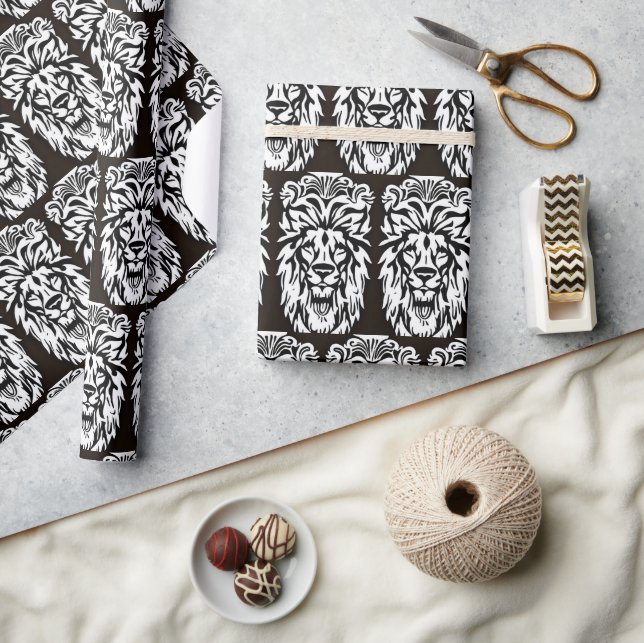 Lion head black and white etching wrapping paper (Crafts)