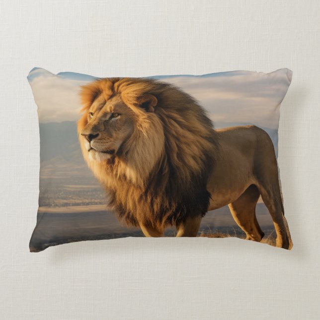 Lion in nature decorative cushion (Front)