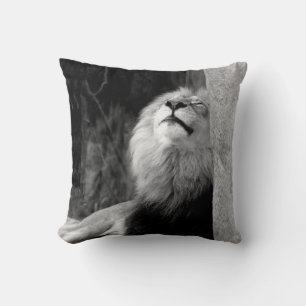 Lion Picture Throw Pillows