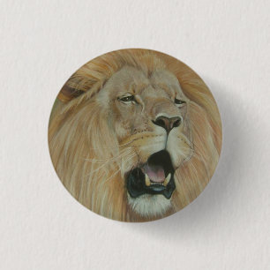 Lion roaring big cat wildlife 3 cm round badge