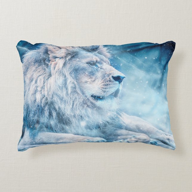 Lion snow lying down art animal decorative cushion (Front)