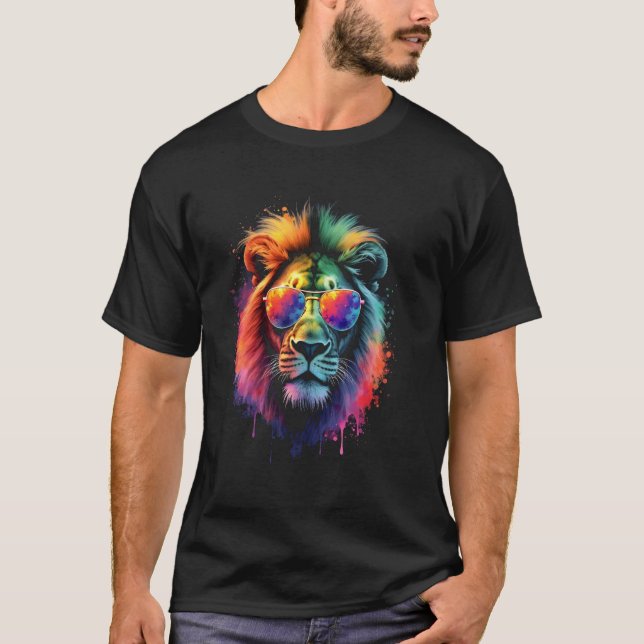 Lion sunglasses art T-Shirt (Front)