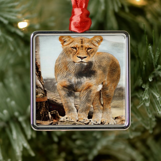 Lioness portrait metal tree decoration (Tree)