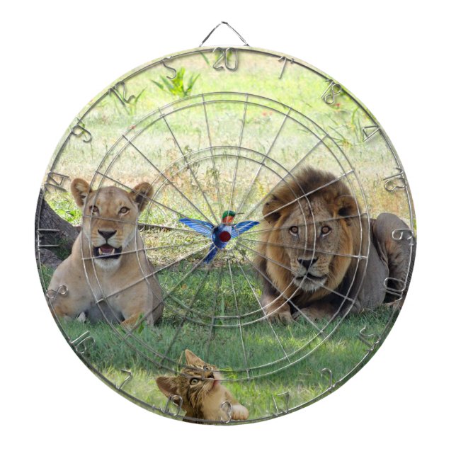 Lions. Cat and Hummingbird on the Jungle Dartboard (Front)