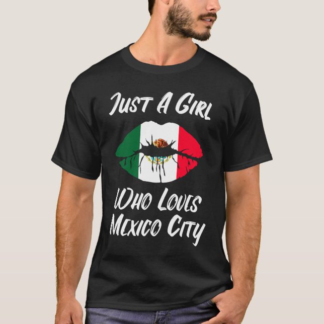 Lips Mouth Love Mexican Flag Mexican City T-Shirt (Front)