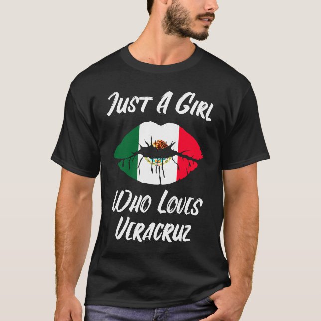 Lips Mouth Love Mexican Flag Veracruz T-Shirt (Front)