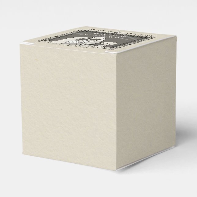 Little Boy at the Manger-Merry Christmas Favour Box (Front Side)