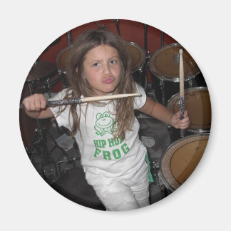 Little drummer girl magnet