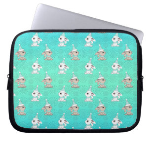 Little Snow Bunnies in Hats and Scarves Pattern Laptop Sleeve