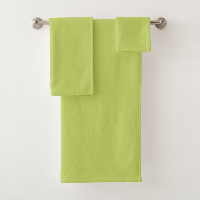 Lively Lime Green Bath Towel Set (Insitu)