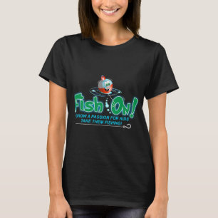 Living On Lake Time Funny Alligator Fishing T-Shirt