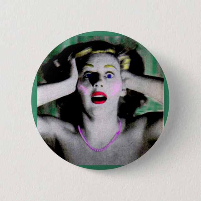 Liz is horrified and terrified 6 cm round badge (Front)
