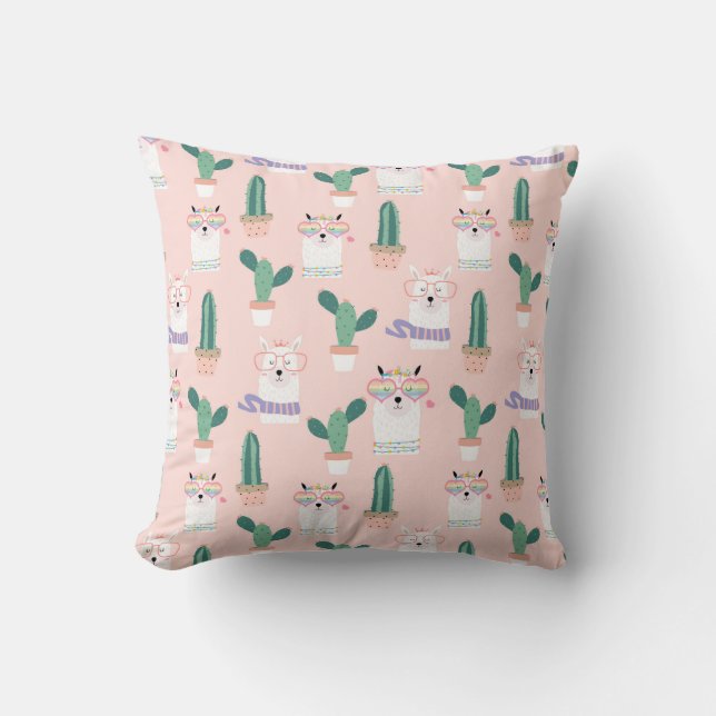 Llama pattern throw pillow (Front)