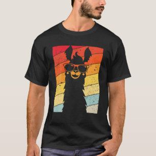 Llama . Retro Style Alpaca Funny Vintage T-Shirt