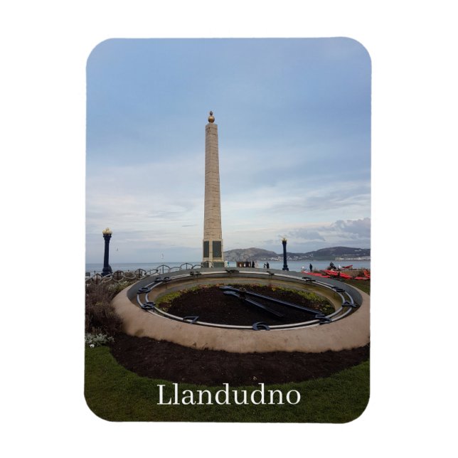 Llandudno Magnet (Vertical)