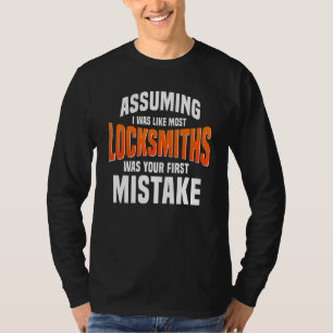Locksmith Key Maker Locksmithing Lock Picker Techn T-Shirt