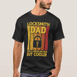 Locksmith Lockpicking Quote Employee Locksmithing T-Shirt