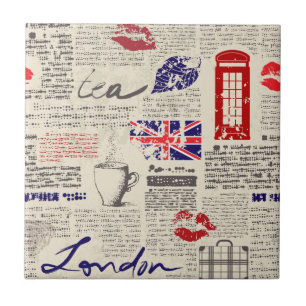 London Themed Seamless Pattern with Phone Booths Tile