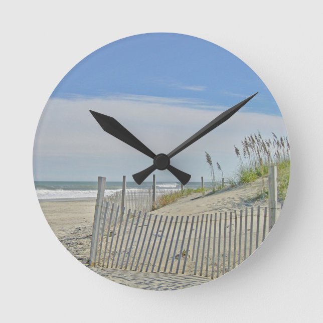 lonely beach round clock (Front)