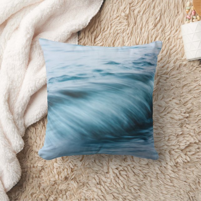 Long exposure waves cushion (Blanket)