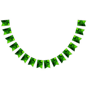 looking to green bunting 