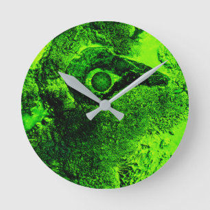 looking to green round clock