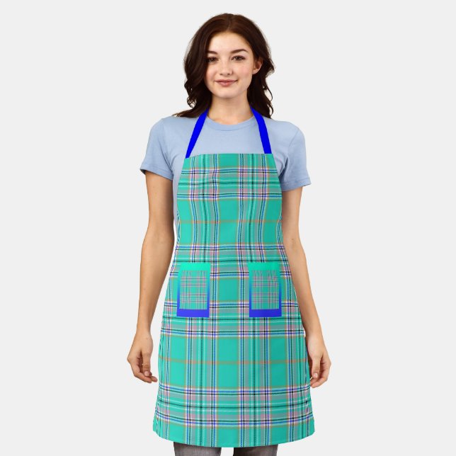 Looks Like Pockets Plaid  Apron (Worn)