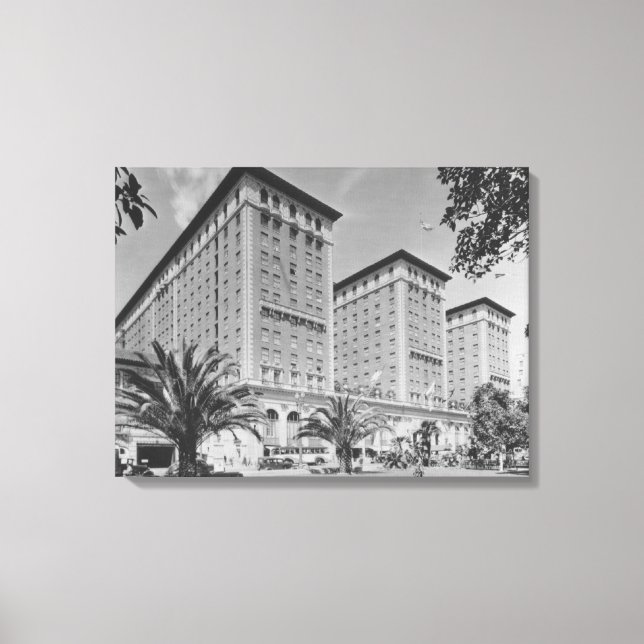 Los Angeles, CA View of Biltmore Hotel and Stree Canvas Print (Front)