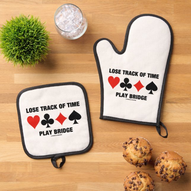 Lose Track Of Time Four Card Suits Bridge Advice Oven Mitt & Pot Holder Set (Top Down)