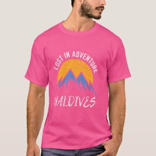 Lost In Adventure Maldives Vintage Maldives Vacati T-Shirt