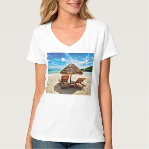 Lounge chairs on beach throw pillow T-Shirt