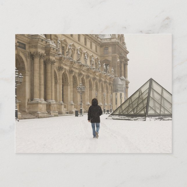 Louvre under the snow postcard (Front)