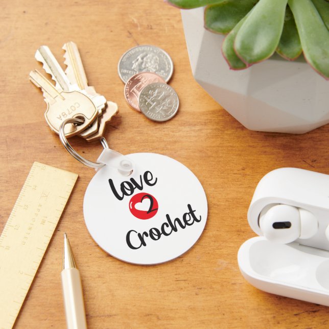 love 2 crochet key ring (Desk)