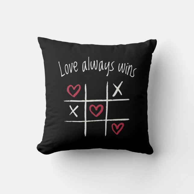 Love always wins cushion (Front)