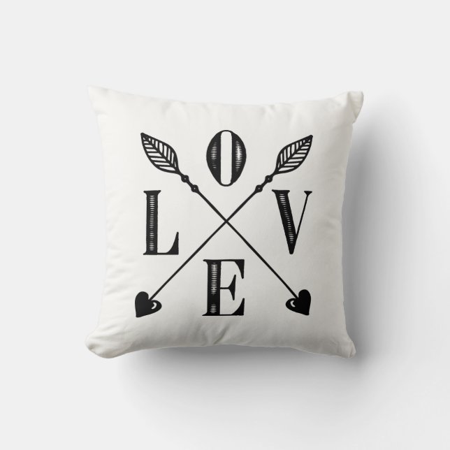 Love arrows black and white pillow (Front)