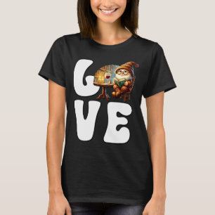 Love Books Teacher Gnome Graphic For Women And Win T-Shirt