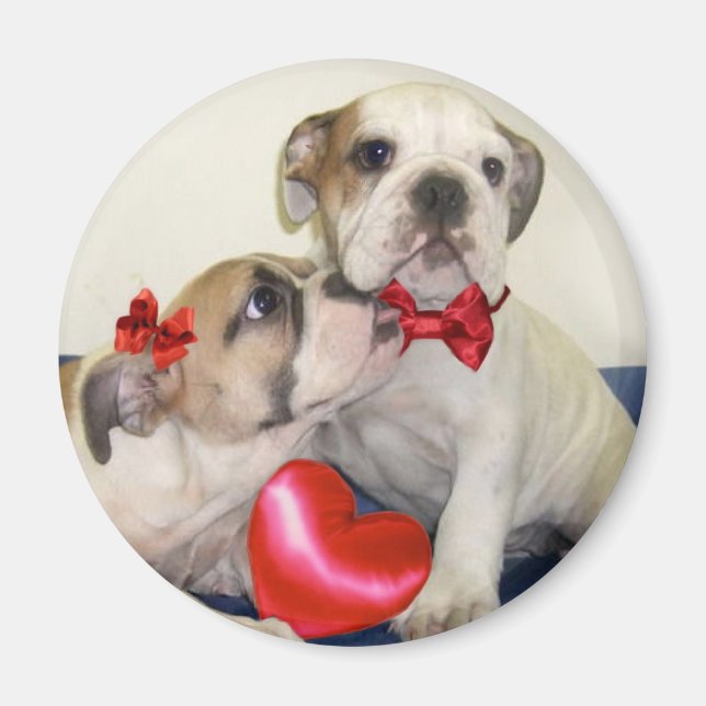 Love Bulldogs round magnet (Front)