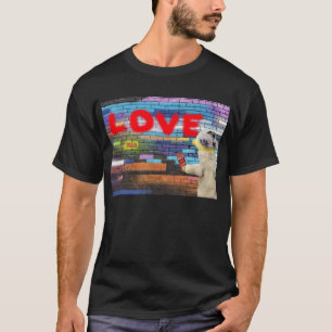Love graffiti wall art. T-Shirt