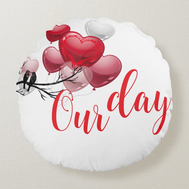 Love – Happy Valentine's Day Round Cushion (Front)