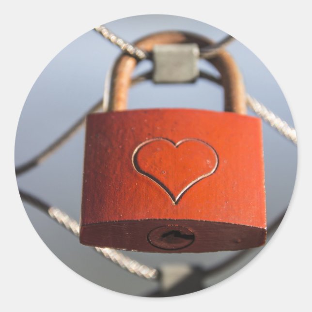 Love Heart Padlock Classic Round Sticker (Front)