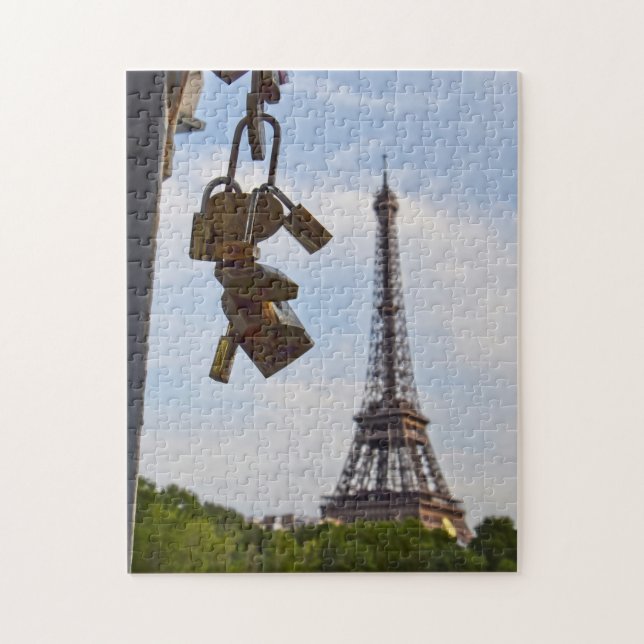 Love in Paris - 11x14 - 252 pcs Jigsaw Puzzle (Vertical)