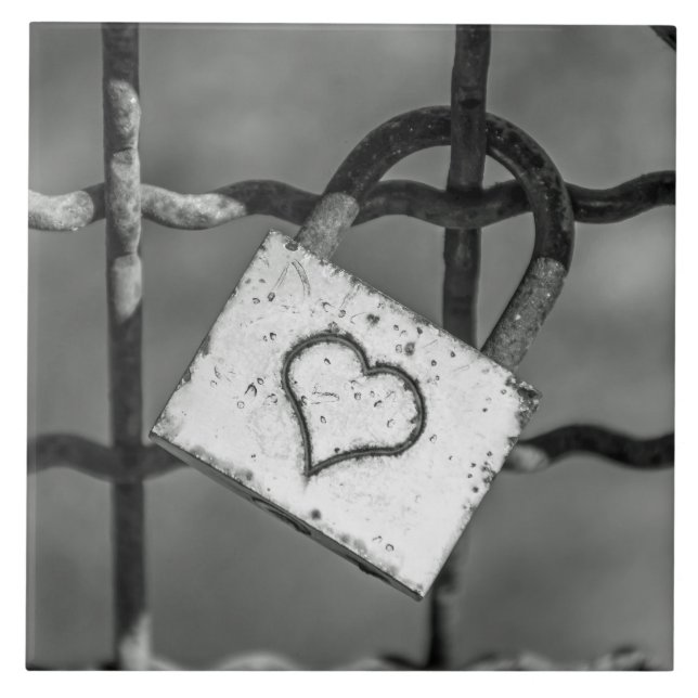 Love lock in black and white view ceramic tile (Front)