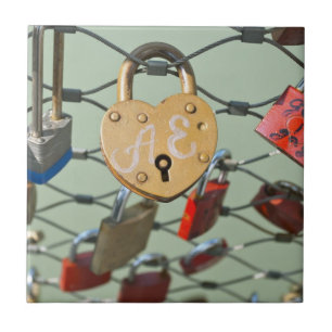 Love Lock Tile