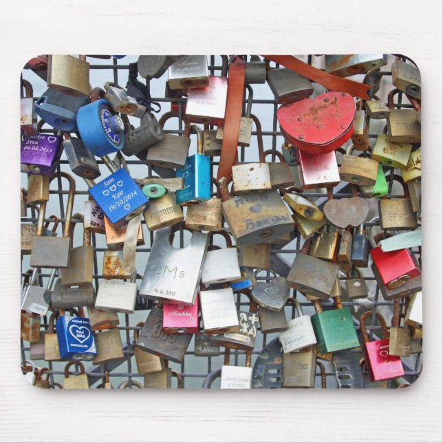 Love locks mouse pad (Front)