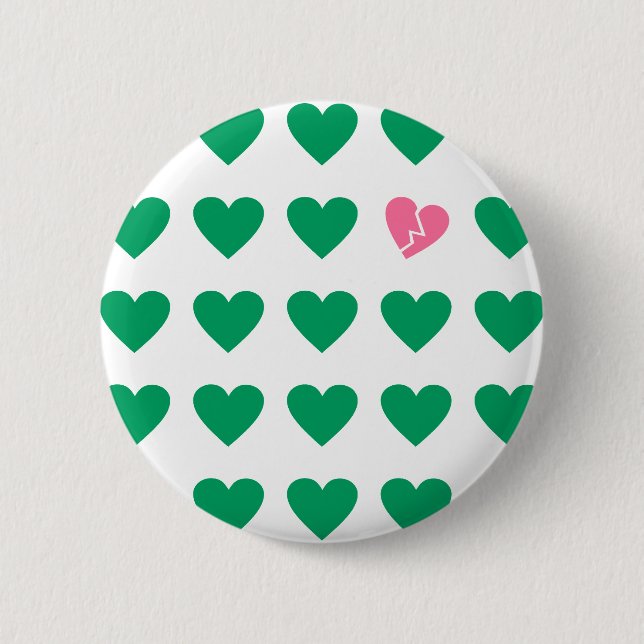 love outcast 6 cm round badge (Front)